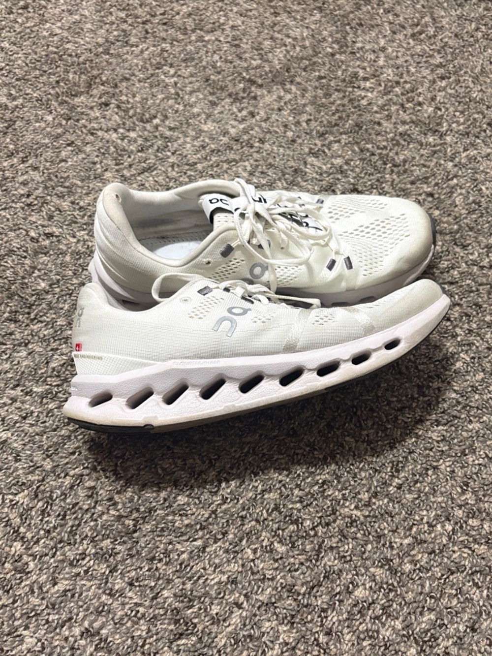 On Running Men’s White Cloudtec Running Shoes